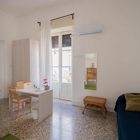 Living Simply カターニア